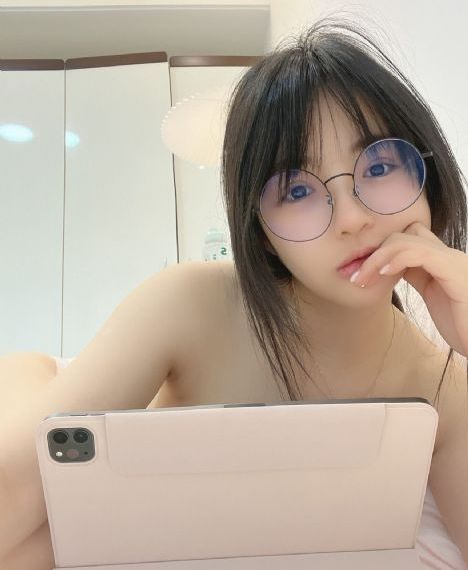 色欲城市之绝色网吧_剧情片在线观看电视