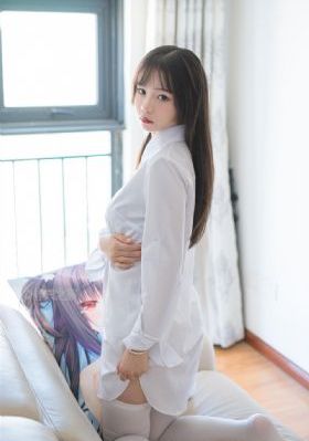 善良的女秘书目的_BD英语在线观看视频